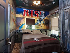 RISK themed escape game bedroom - house for rent near Orlando