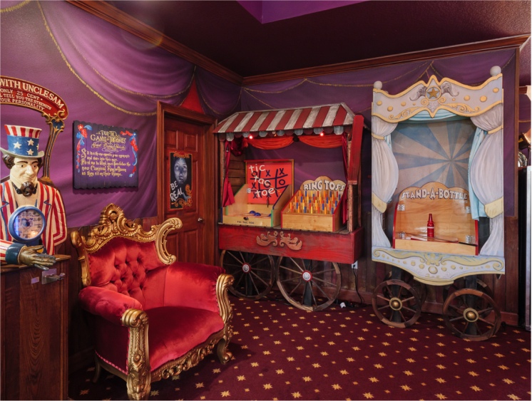 carnival games in a fun house near Orlando & Disney World!